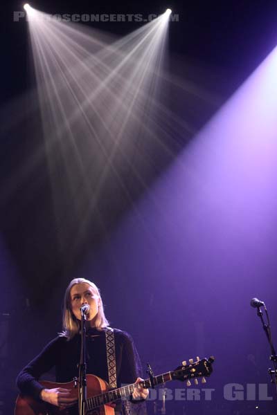 PHOEBE BRIDGERS - 2017-10-30 - PARIS - Cafe de la Danse - 